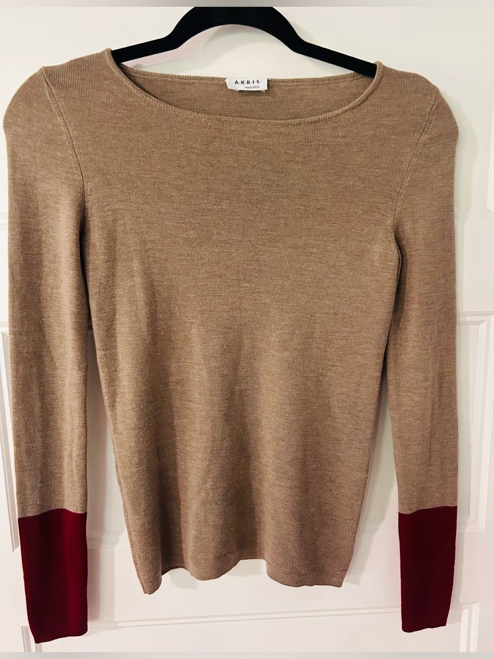Akris Punto Wool Sweater Size 4 Taupe Burgundy Colorblock Bateau Neck Luxury